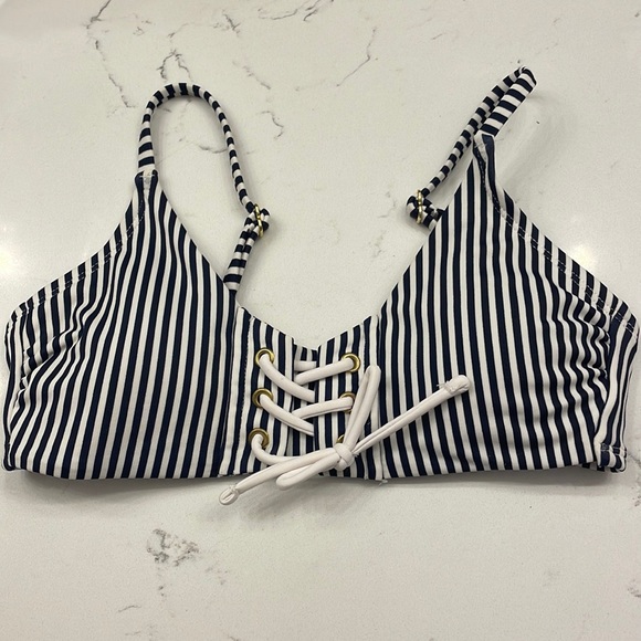 Xhilaration Other - Xhilaration juniors navy and white striped bikini top size XS